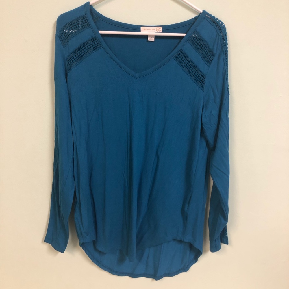 Long-sleeved Blue Shirt